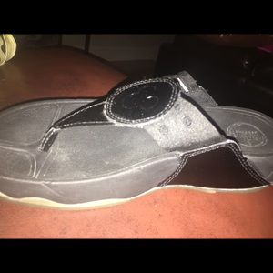 SOLD***Disney wobble board flip flop